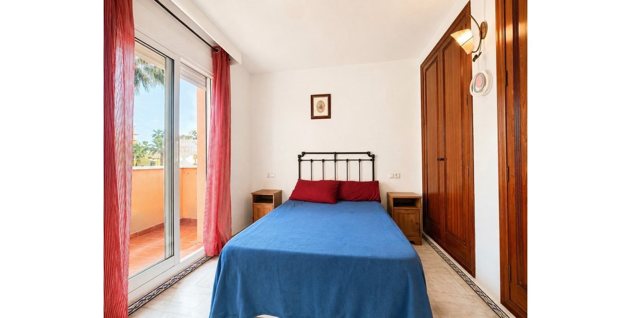 Rynek wtórny - Mieszkanie  -
Torrevieja - Playa Los Locos
