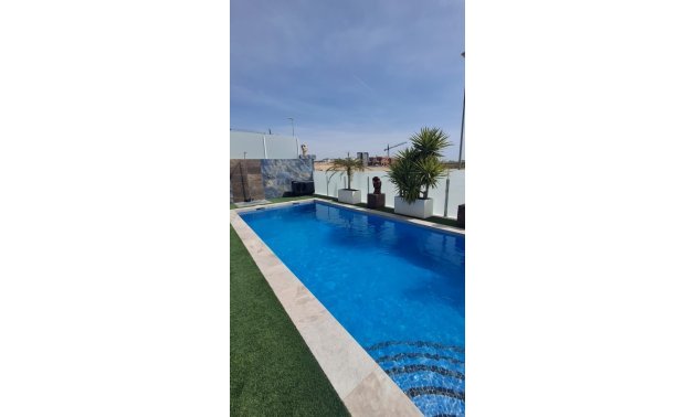Resale - Villa -
Los Montesinos - Entre Naranjos / Vistabella Golf