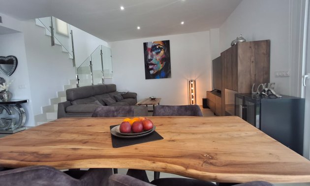 Resale - Villa -
Los Montesinos - Entre Naranjos / Vistabella Golf