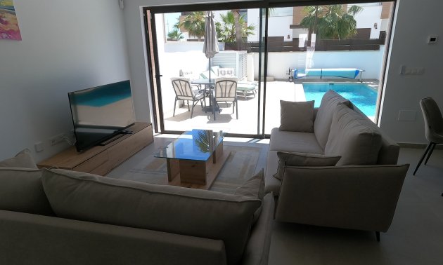 Resale - Villa -
Algorfa - La Finca Golf Resort