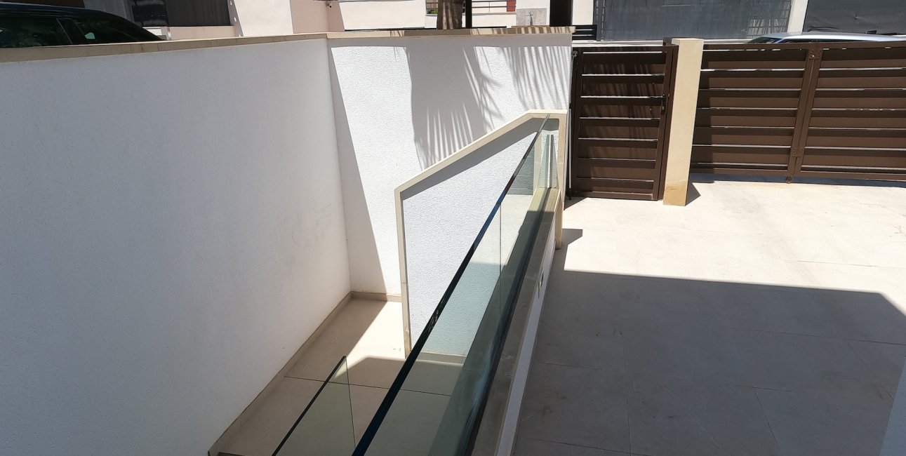 Resale - Villa -
Algorfa - La Finca Golf Resort