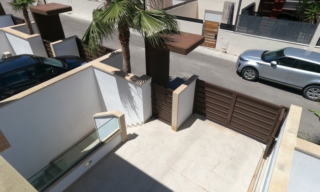 Resale - Villa -
Algorfa - La Finca Golf Resort