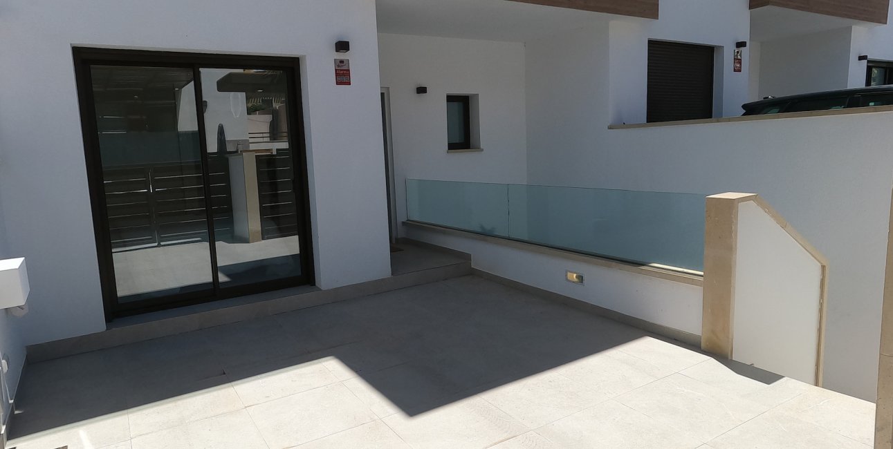 Resale - Villa -
Algorfa - La Finca Golf Resort