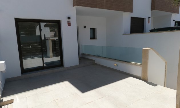 Resale - Villa -
Algorfa - La Finca Golf Resort