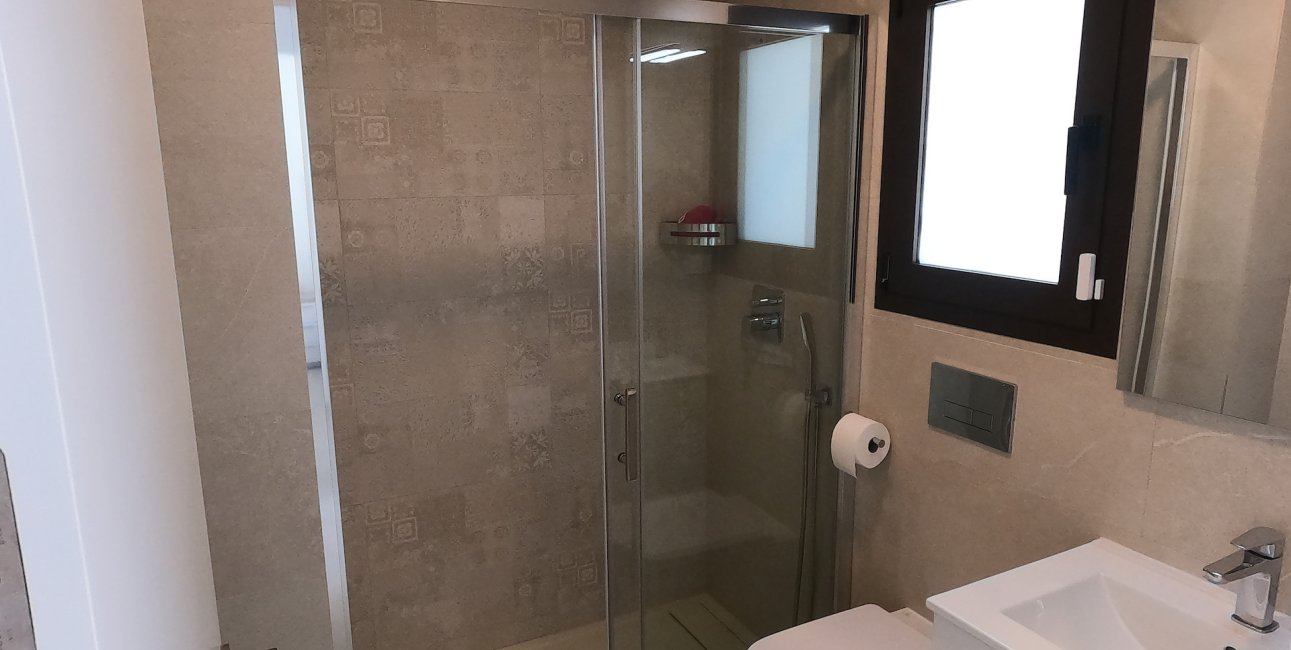 Resale - Villa -
Algorfa - La Finca Golf Resort