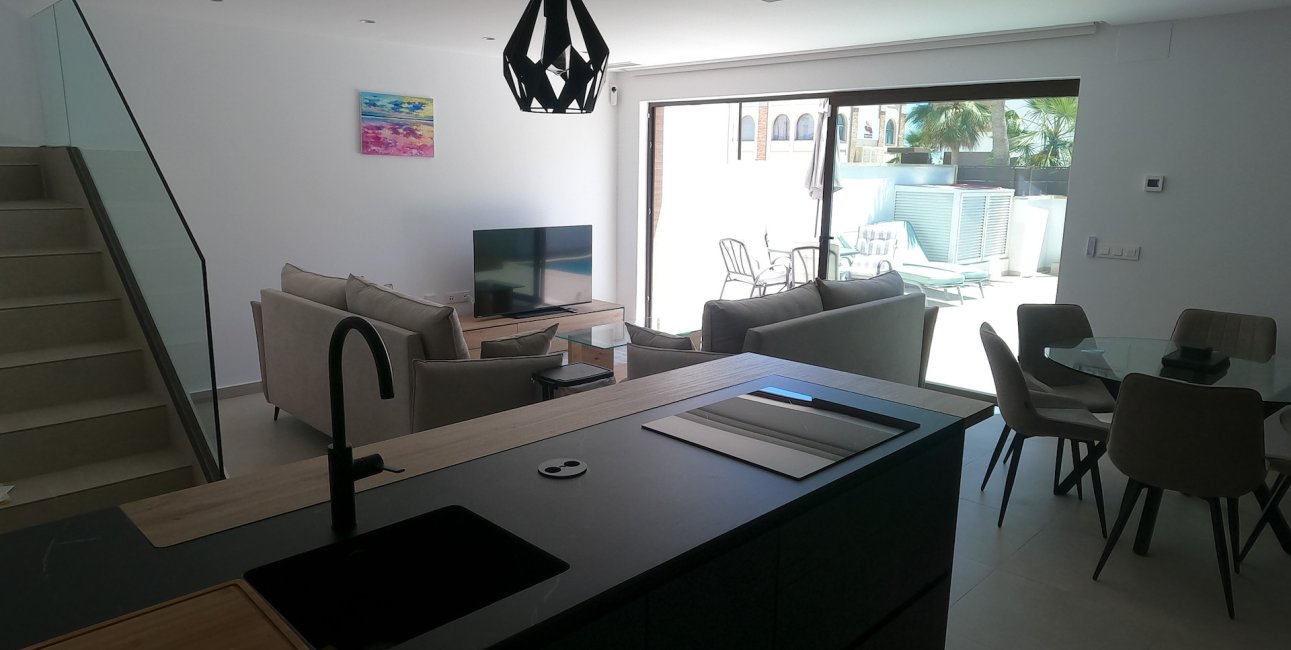 Resale - Villa -
Algorfa - La Finca Golf Resort
