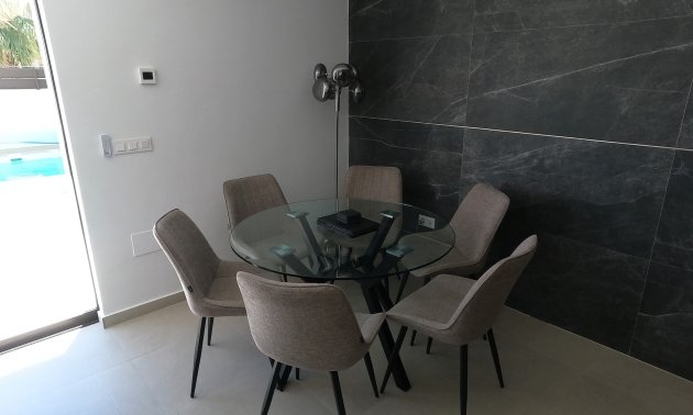 Resale - Villa -
Algorfa - La Finca Golf Resort