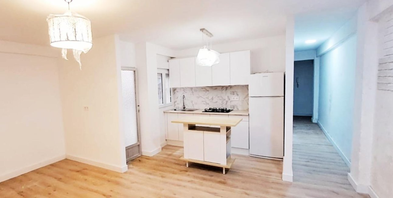 Resale - Apartment / flat -
Torrevieja - Torrevieja - Centre