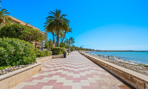 Resale - Apartment / flat -
Santa Pola - Santa Pola - Town