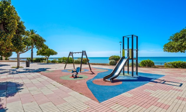 Resale - Apartment / flat -
Santa Pola - Santa Pola - Town