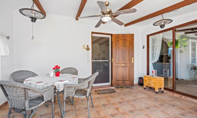 Resale - Country House -
La Nucia - La Nucia - Country