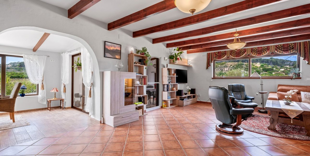 Resale - Country House -
La Nucia - La Nucia - Country