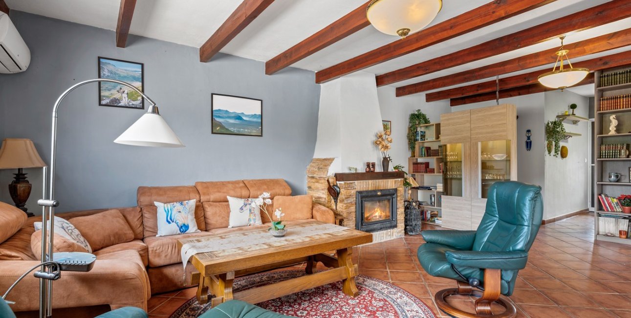 Resale - Country House -
La Nucia - La Nucia - Country