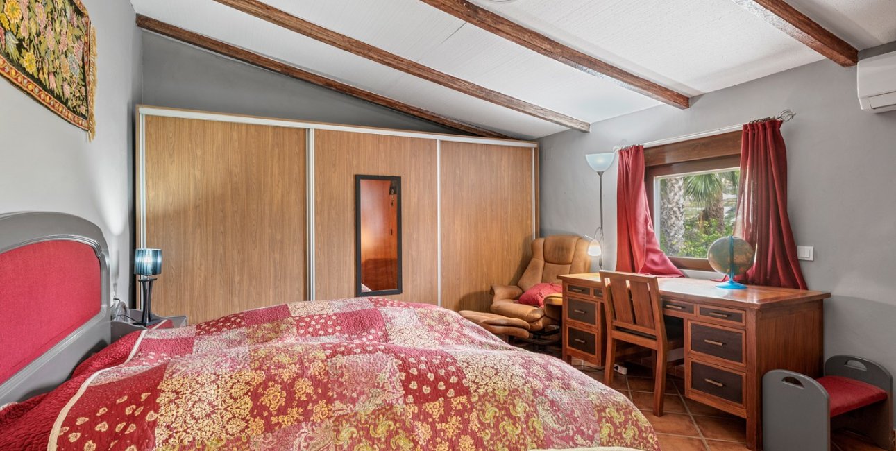 Resale - Country House -
La Nucia - La Nucia - Country