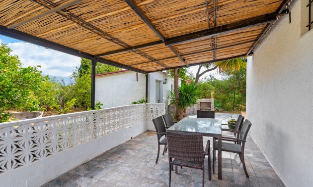 Resale - Country House -
La Nucia - La Nucia - Country