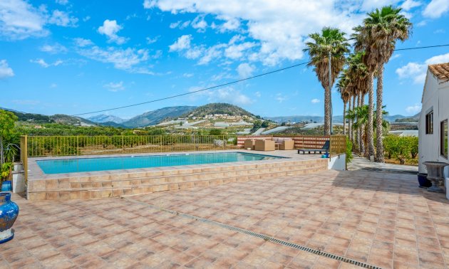 Resale - Country House -
La Nucia - La Nucia - Country