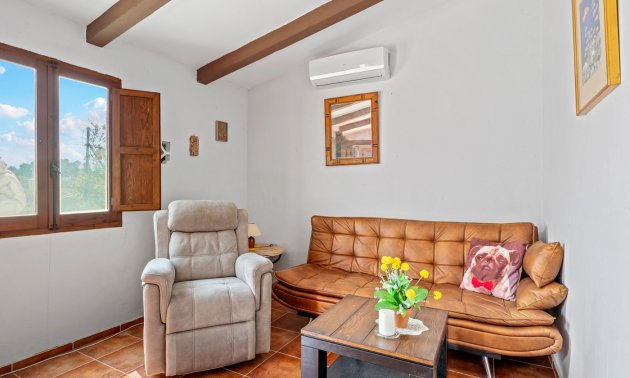 Resale - Country House -
La Nucia - La Nucia - Country