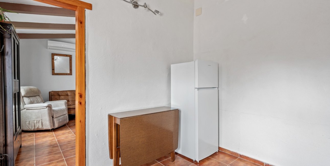 Resale - Country House -
La Nucia - La Nucia - Country