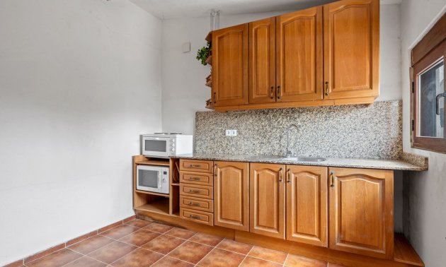 Resale - Country House -
La Nucia - La Nucia - Country