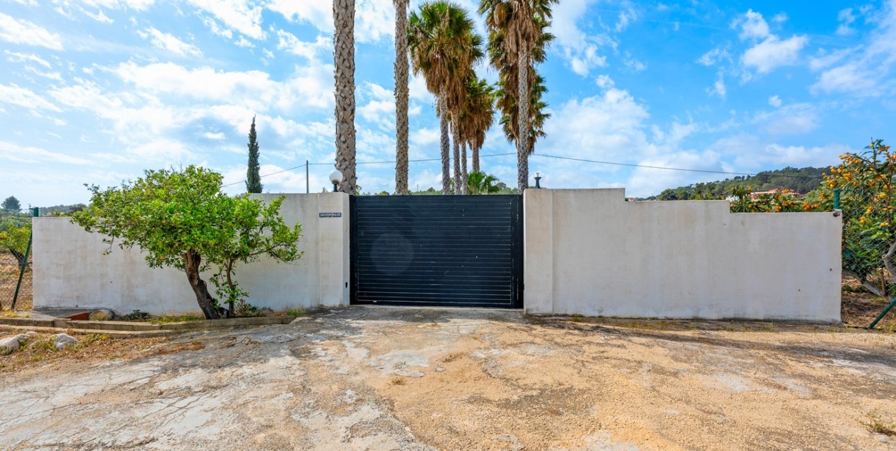Resale - Country House -
La Nucia - La Nucia - Country