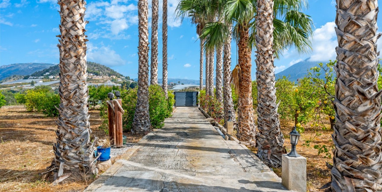 Resale - Country House -
La Nucia - La Nucia - Country