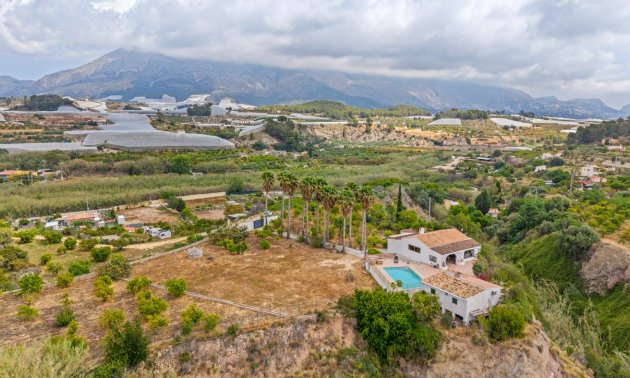 Resale - Country House -
La Nucia - La Nucia - Country