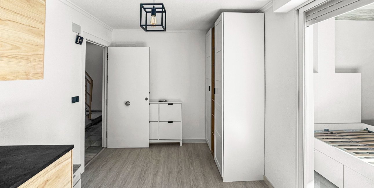Resale - Apartment / flat -
Torrevieja - Torrevieja - Centre