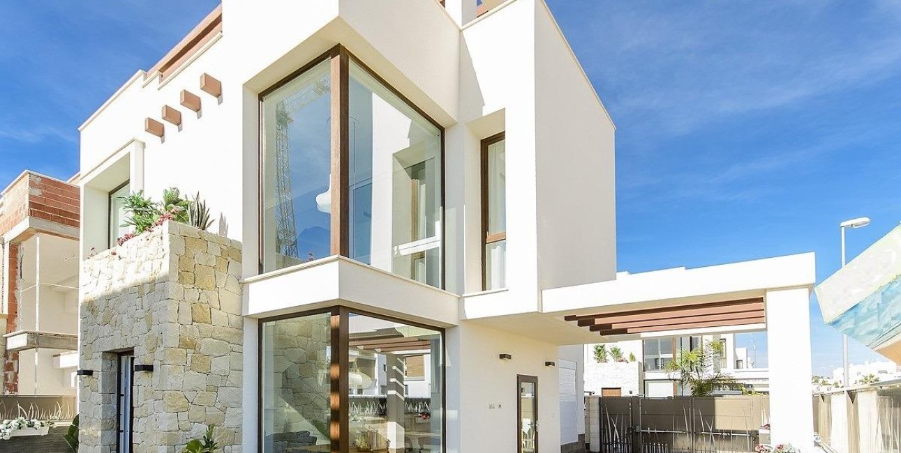 Obra nueva - Villa -
Los Montesinos - La Herrada