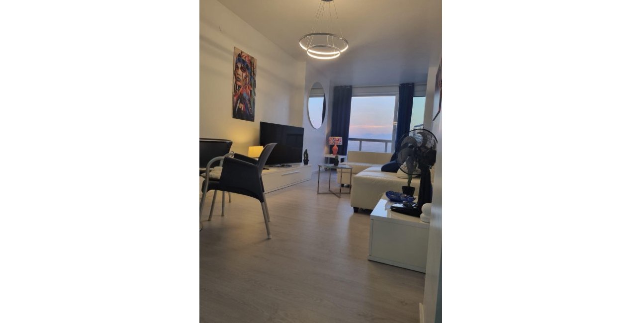 Resale - Apartment / flat -
Torrevieja - Playa Los Naufragos