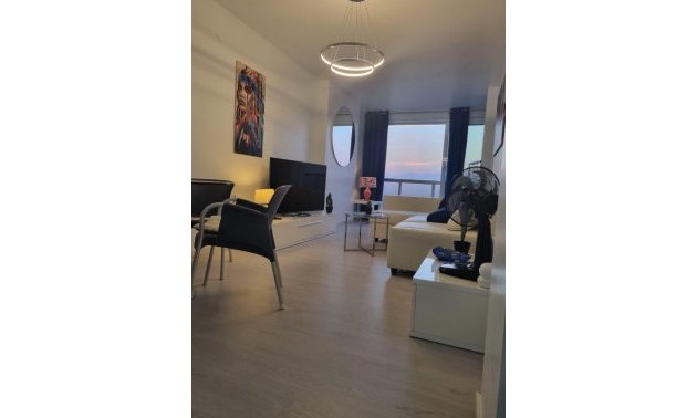 Resale - Apartment / flat -
Torrevieja - Playa Los Naufragos