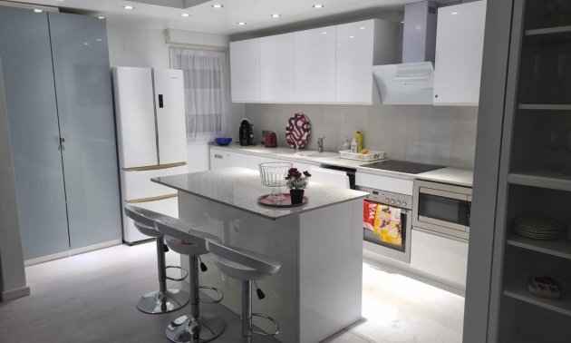 Resale - Apartment / flat -
Torrevieja - Playa Los Naufragos