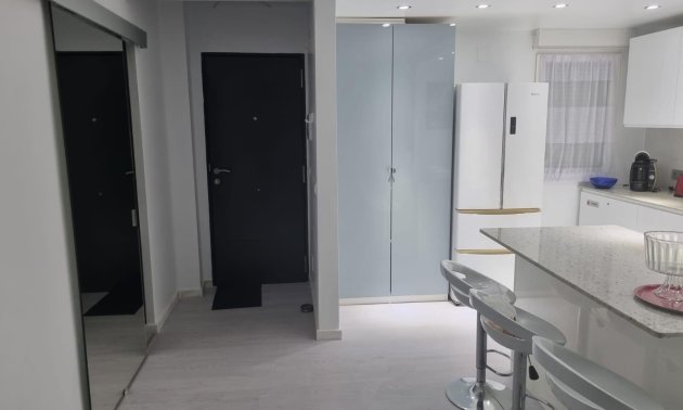 Resale - Apartment / flat -
Torrevieja - Playa Los Naufragos