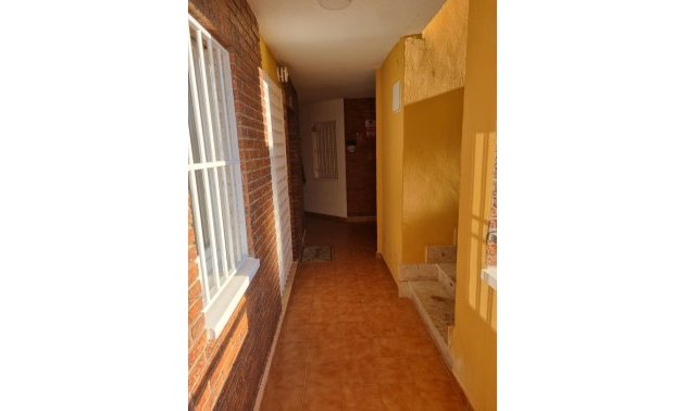 Resale - Apartment / flat -
Torrevieja - Playa Los Naufragos