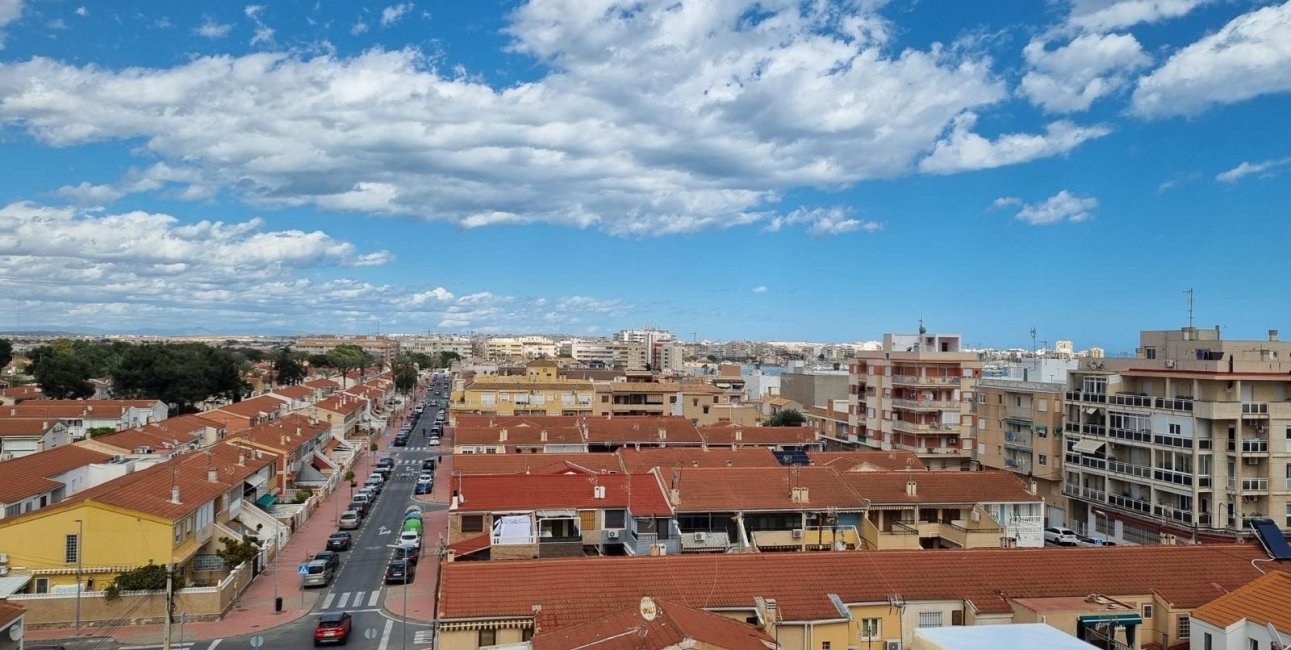 Resale - Apartment / flat -
Torrevieja - Playa Los Naufragos