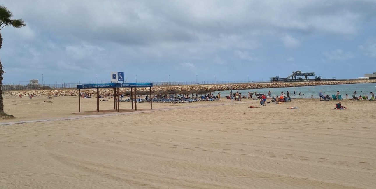 Resale - Apartment / flat -
Torrevieja - Playa Los Naufragos