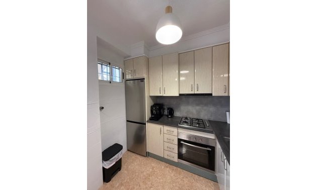 Resale - Apartment / flat -
Torrevieja - Torre La Mata