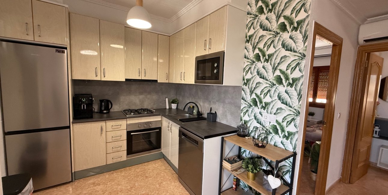 Resale - Apartment / flat -
Torrevieja - Torre La Mata