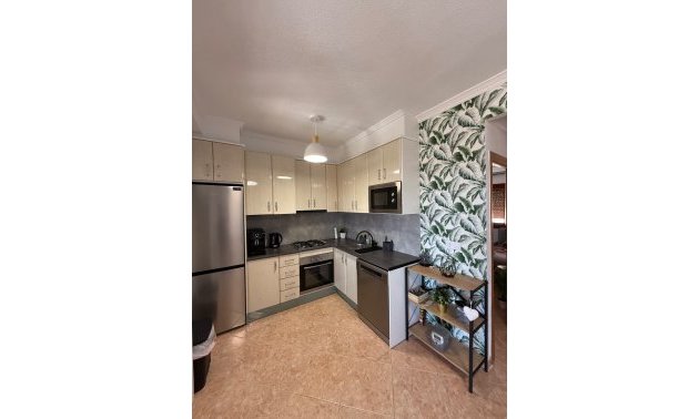 Resale - Apartment / flat -
Torrevieja - Torre La Mata