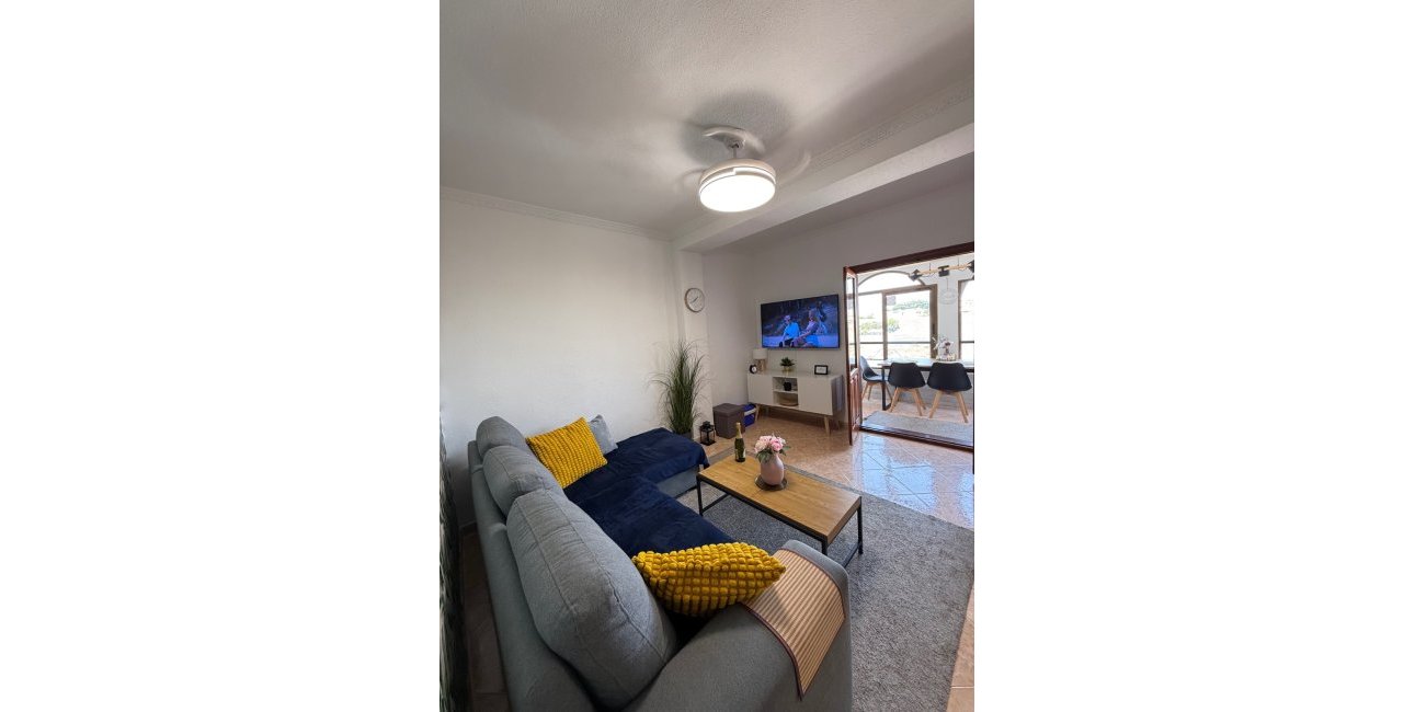 Resale - Apartment / flat -
Torrevieja - Torre La Mata