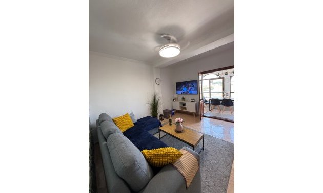 Resale - Apartment / flat -
Torrevieja - Torre La Mata