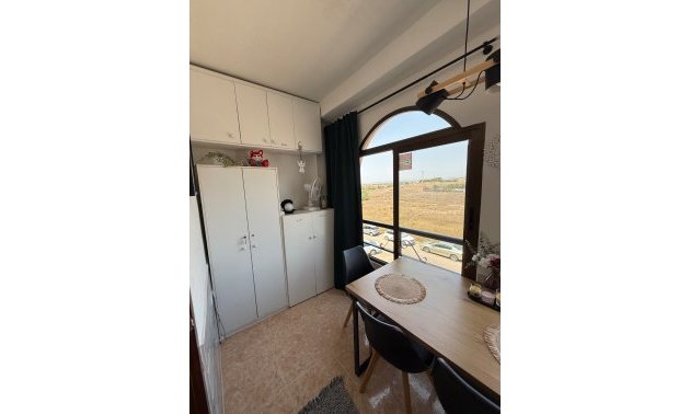 Resale - Apartment / flat -
Torrevieja - Torre La Mata