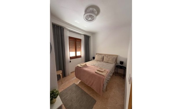 Resale - Apartment / flat -
Torrevieja - Torre La Mata