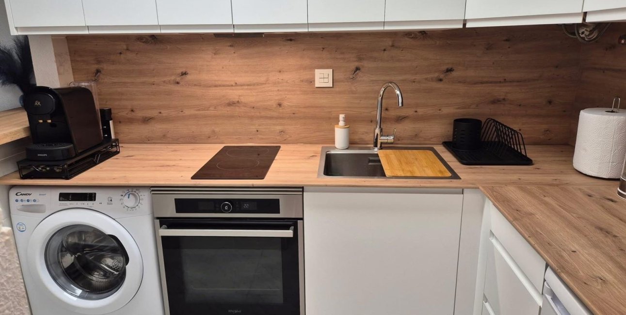 Resale - Apartment / flat -
Torrevieja - Torre La Mata