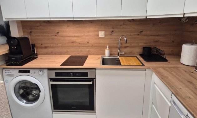 Resale - Apartment / flat -
Torrevieja - Torre La Mata