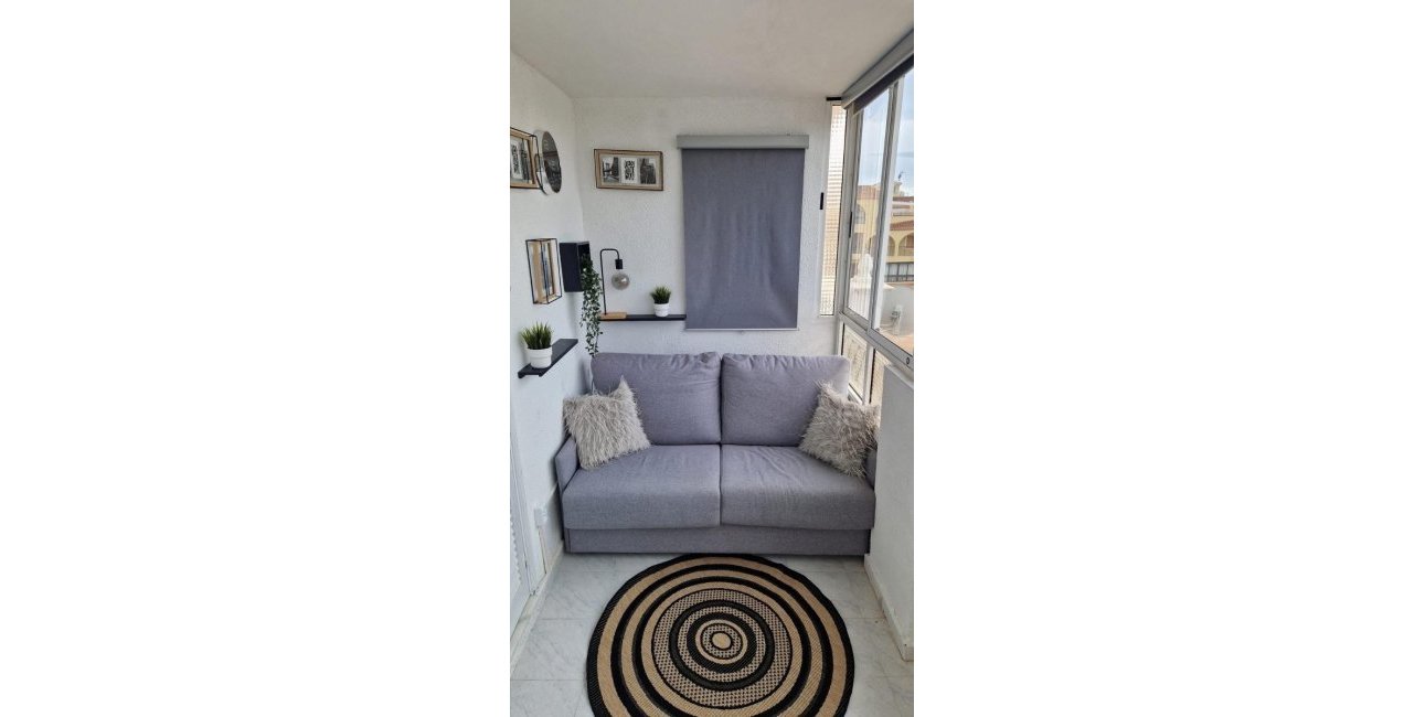 Resale - Apartment / flat -
Torrevieja - Torre La Mata
