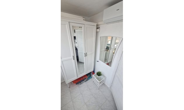 Resale - Apartment / flat -
Torrevieja - Torre La Mata