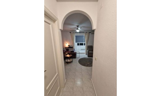 Resale - Apartment / flat -
Torrevieja - Torre La Mata