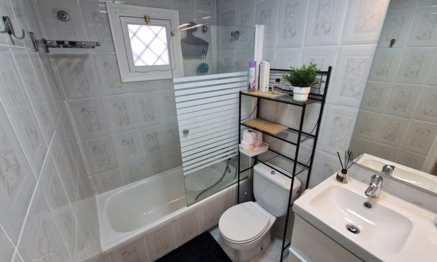 Resale - Apartment / flat -
Torrevieja - Torre La Mata