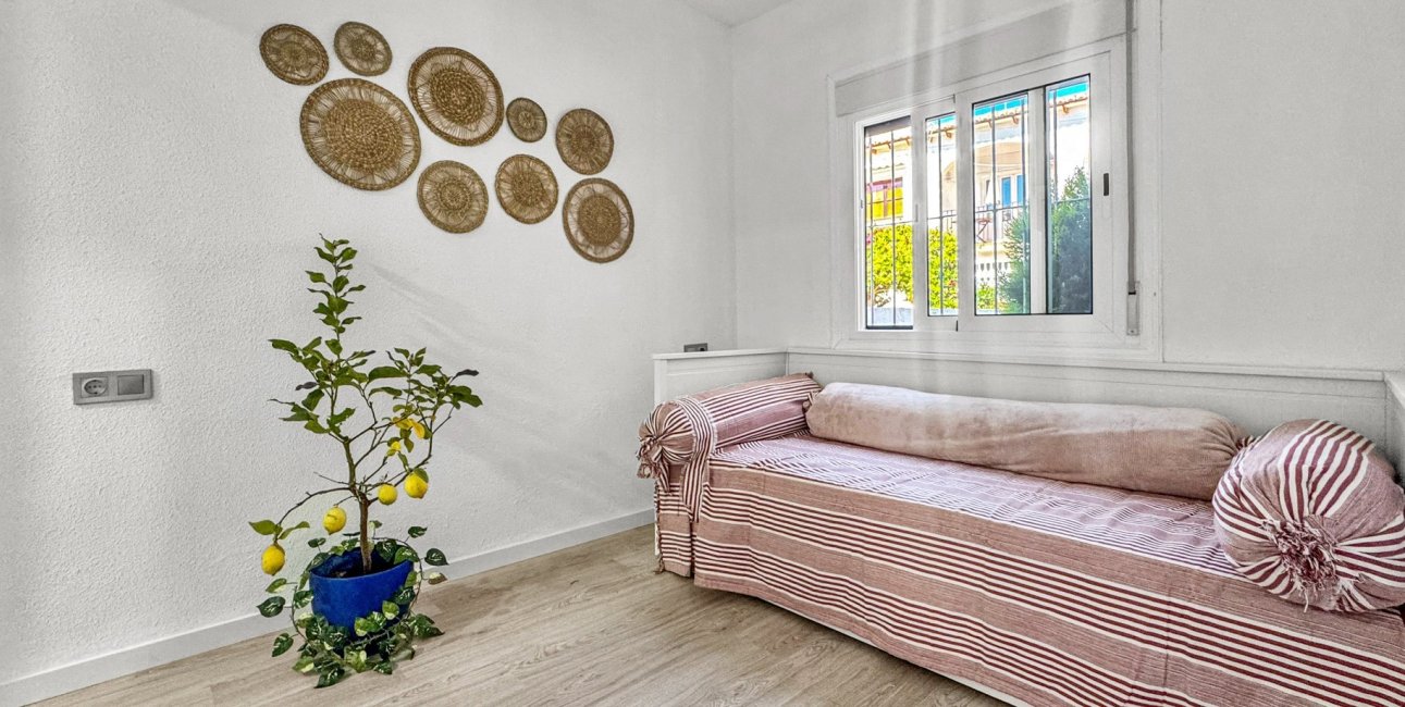 Resale - Apartment / flat -
Orihuela Costa - Los Balcones