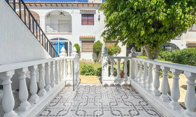 Resale - Apartment / flat -
Orihuela Costa - Los Balcones